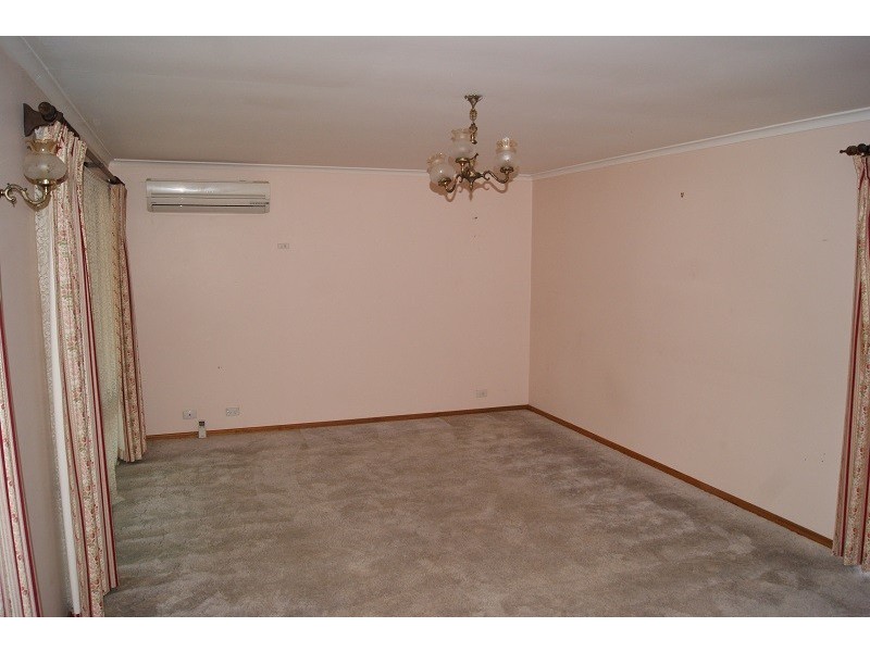 15 Grey Crescent, Evanston Gardens SA 5116