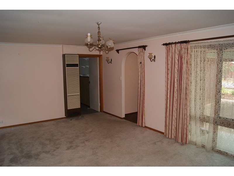 15 Grey Crescent, Evanston Gardens SA 5116