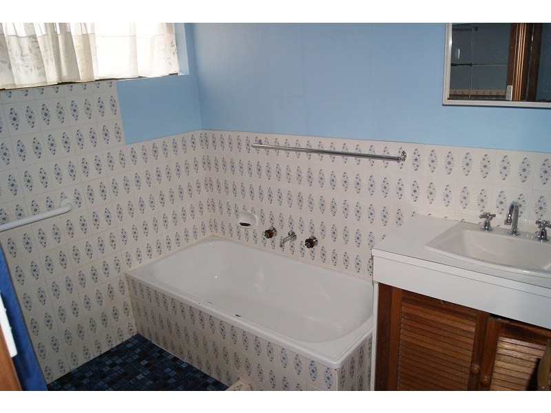 15 Grey Crescent, Evanston Gardens SA 5116