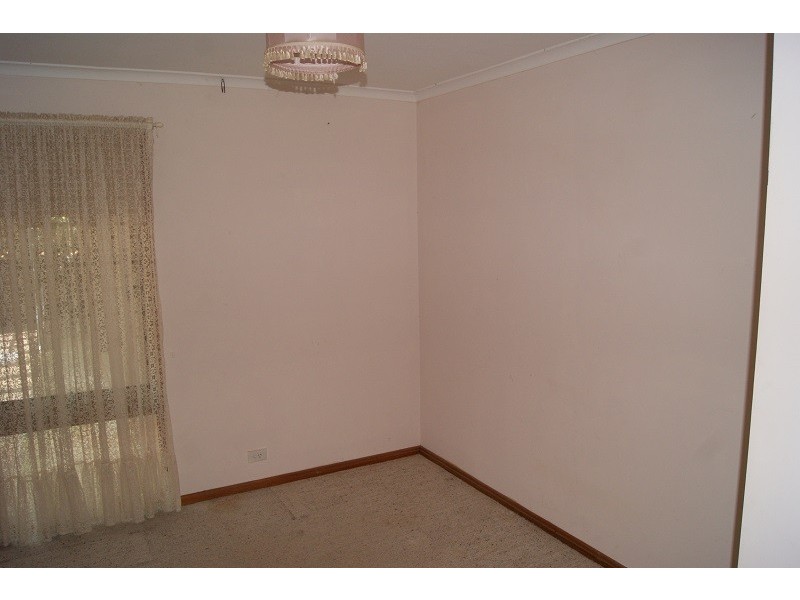 15 Grey Crescent, Evanston Gardens SA 5116