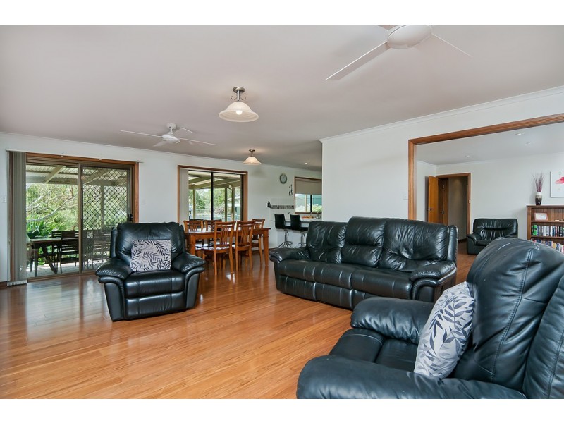 6 Pink Gum Drive, Cockatoo Valley SA 5351