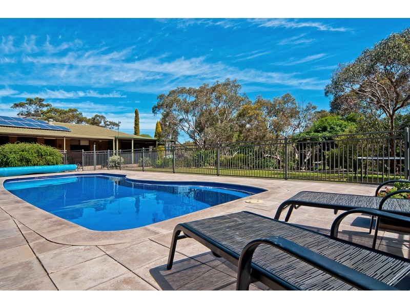 6 Pink Gum Drive, Cockatoo Valley SA 5351