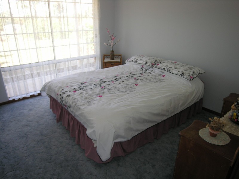 22 Blue Gum Court, Cockatoo Valley SA 5351