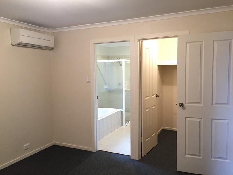 38 Gleeson Grove, Evanston Park SA 5116