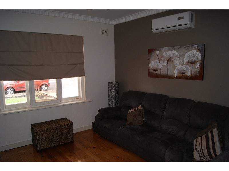 6 Barker Street, Willaston SA 5118