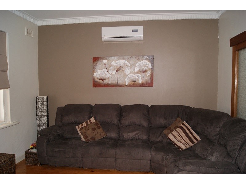 6 Barker Street, Willaston SA 5118