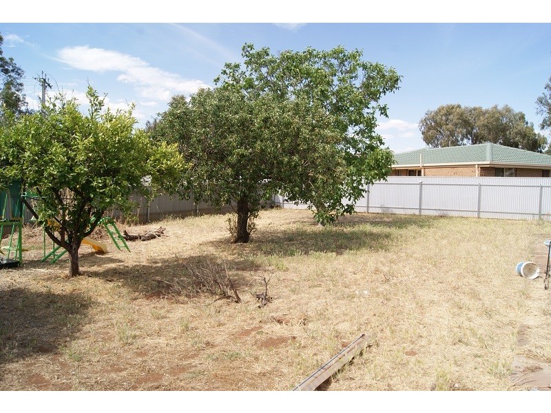 6 Barker Street, Willaston SA 5118