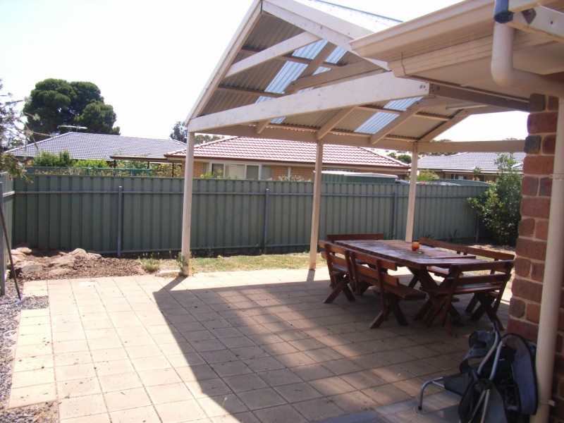 4 Potts Road, Evanston Park SA 5116