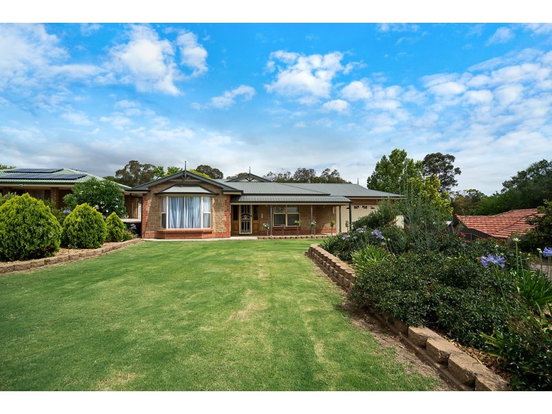 11 Freeman Court, Gawler East SA 5118