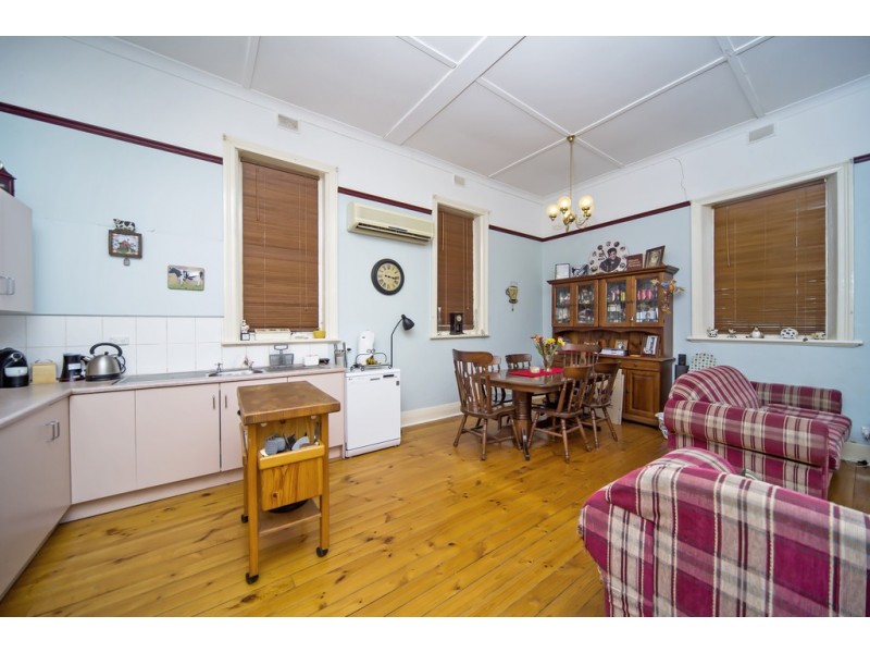 9 School House Road, Lower Light SA 5501