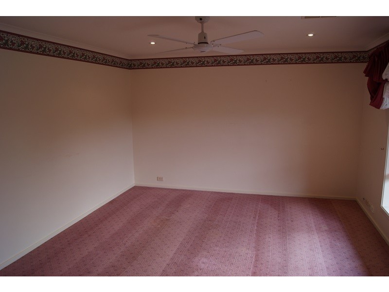 19 Goldfinch Way, Hewett SA 5118