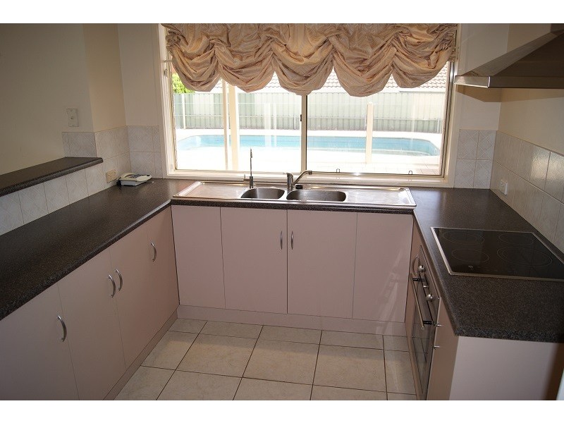 19 Goldfinch Way, Hewett SA 5118