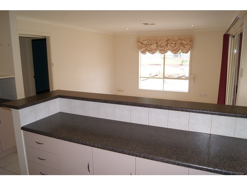 19 Goldfinch Way, Hewett SA 5118