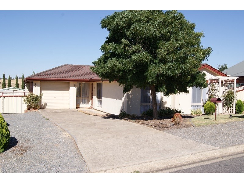 24 Oaklands Circuit, Hewett SA 5118