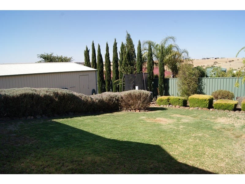 24 Oaklands Circuit, Hewett SA 5118