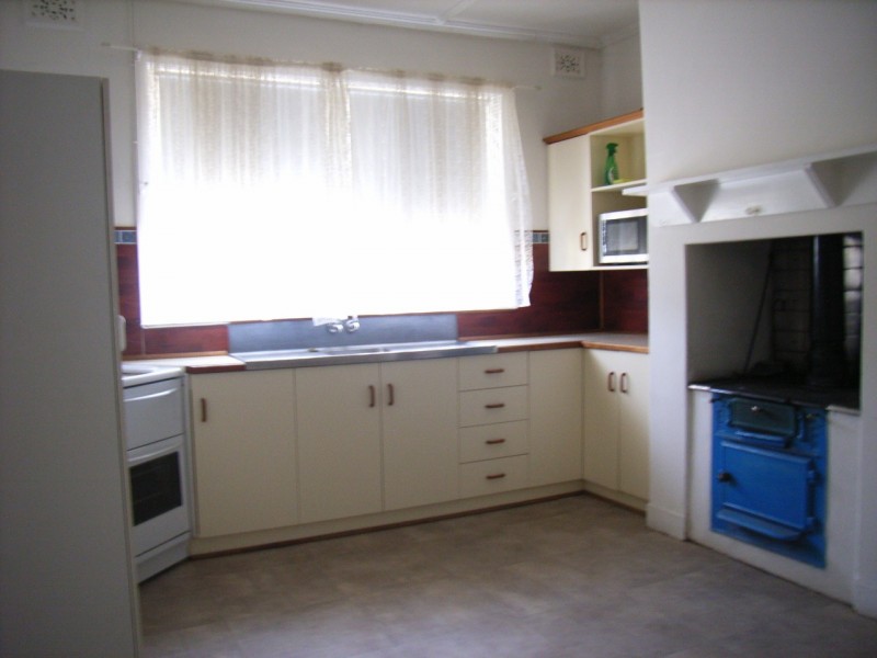 25 South Terrace, Kapunda SA 5373