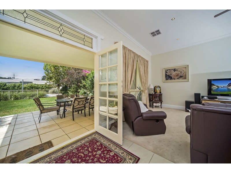 12 Burrows Street, Willaston SA 5118