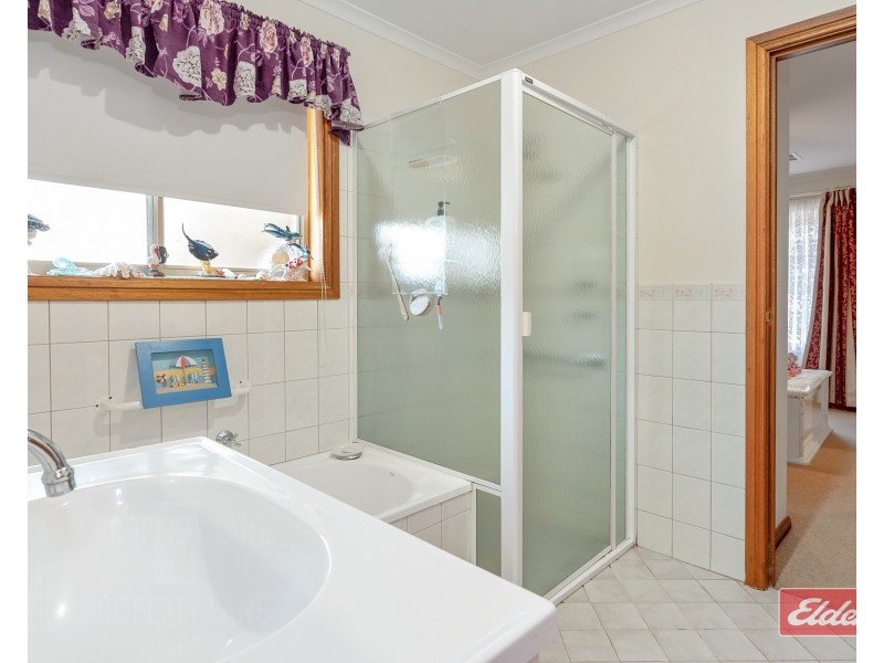 Unit 1, 20A Mount Crawford Road, Williamstown SA 5351