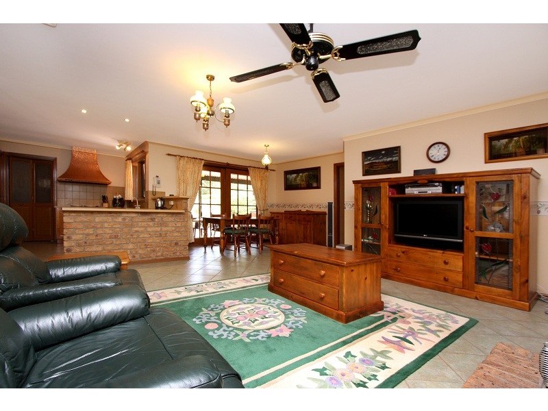 105 The Barracks, Cockatoo Valley SA 5351