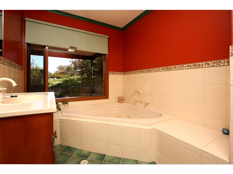 105 The Barracks, Cockatoo Valley SA 5351