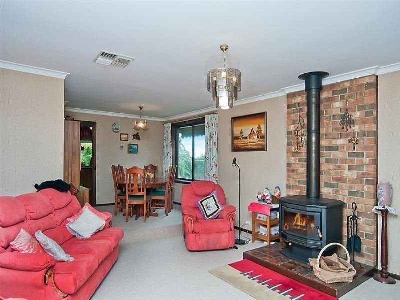 12 Whiteman Road, Williamstown SA 5351