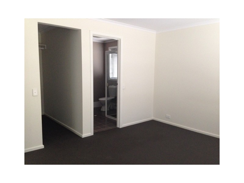 24 Ian Ross Drive, Williamstown SA 5351