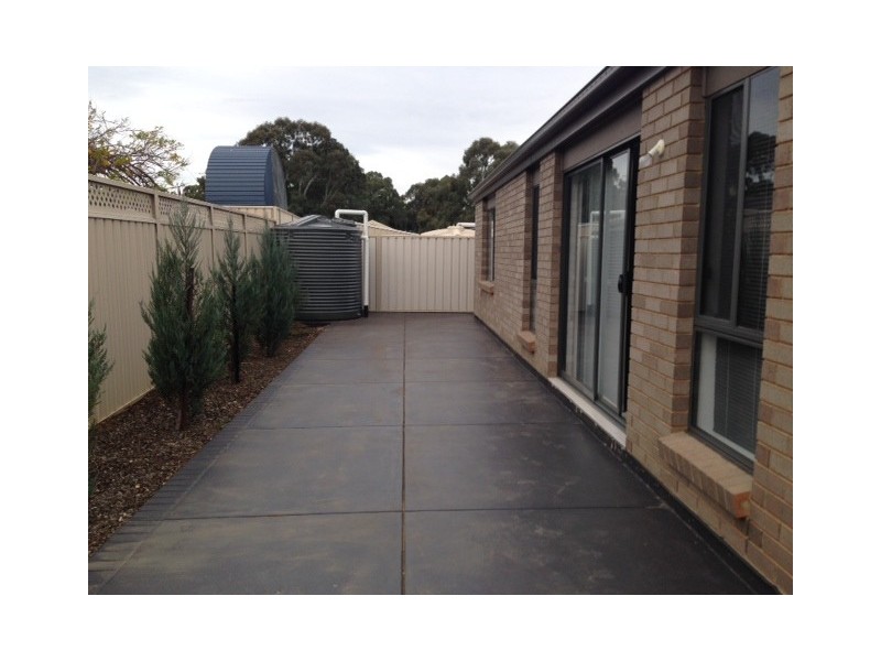 24 Ian Ross Drive, Williamstown SA 5351