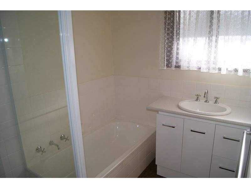 25 Farrow Road, Evanston SA 5116