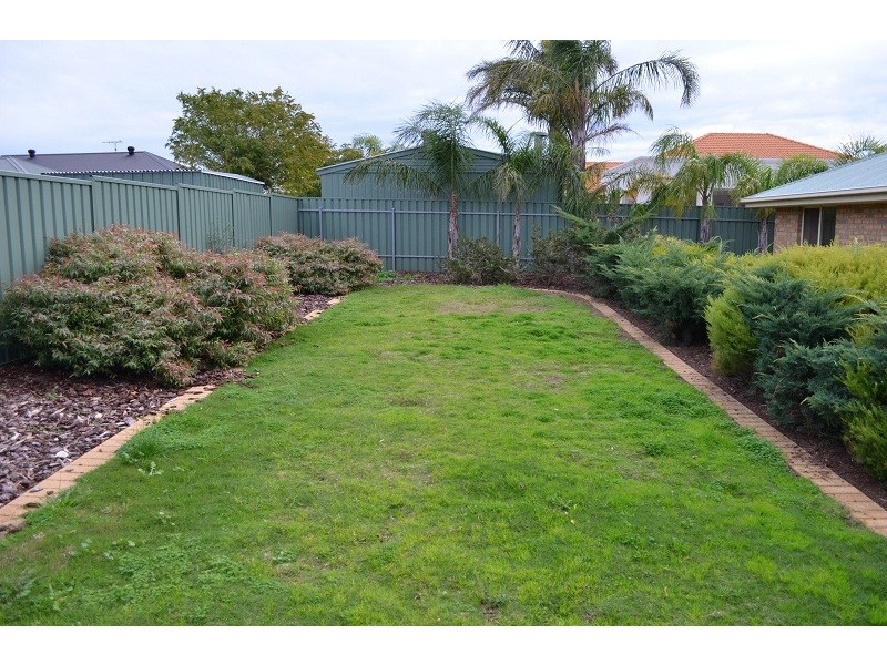 5 Oaklands Circuit, Hewett SA 5118