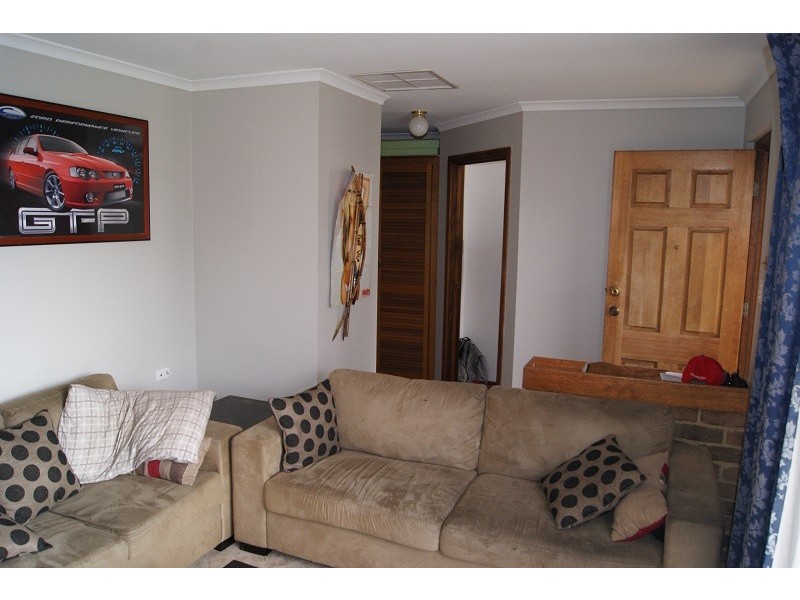 4 Window Road, Willaston SA 5118