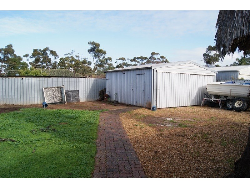 4 Window Road, Willaston SA 5118