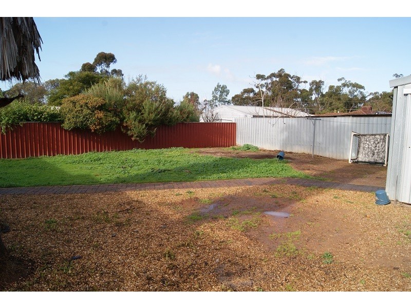 4 Window Road, Willaston SA 5118