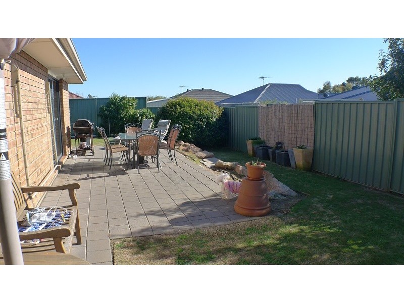32 Potts Road, Evanston Park SA 5116