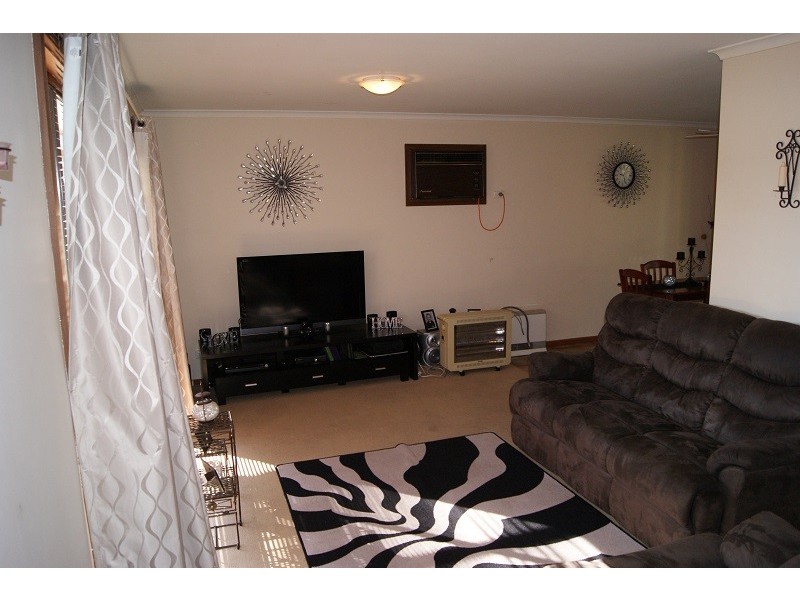 6 Queen Street, Roseworthy SA 5371