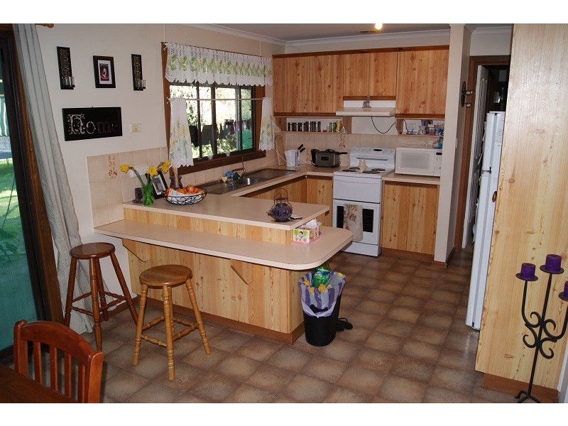 6 Queen Street, Roseworthy SA 5371