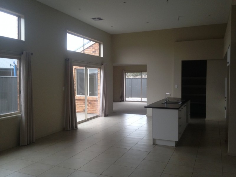 84 Hamilton Boulevard, Evanston Gardens SA 5116