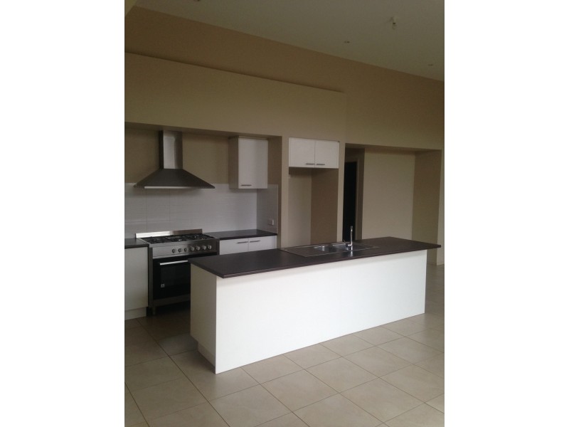 84 Hamilton Boulevard, Evanston Gardens SA 5116