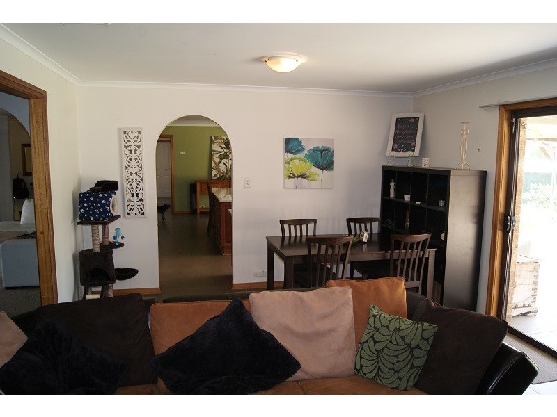 27 The Barracks, Cockatoo Valley SA 5351