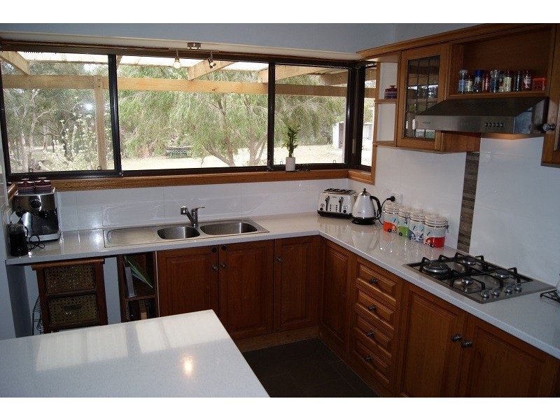 27 The Barracks, Cockatoo Valley SA 5351