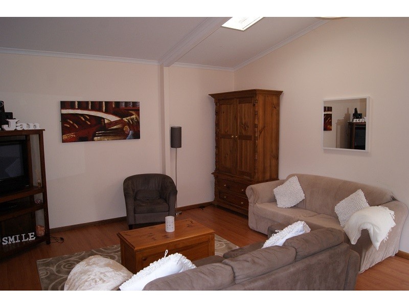 27 The Barracks, Cockatoo Valley SA 5351
