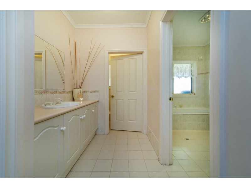 18 Higgins Road, Angle Vale SA 5117