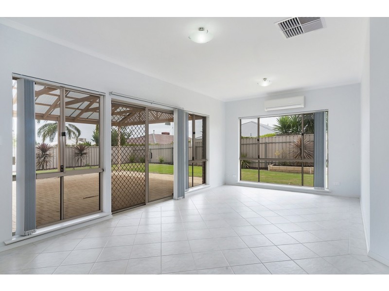 10 Creedon Close, Evanston Park SA 5116