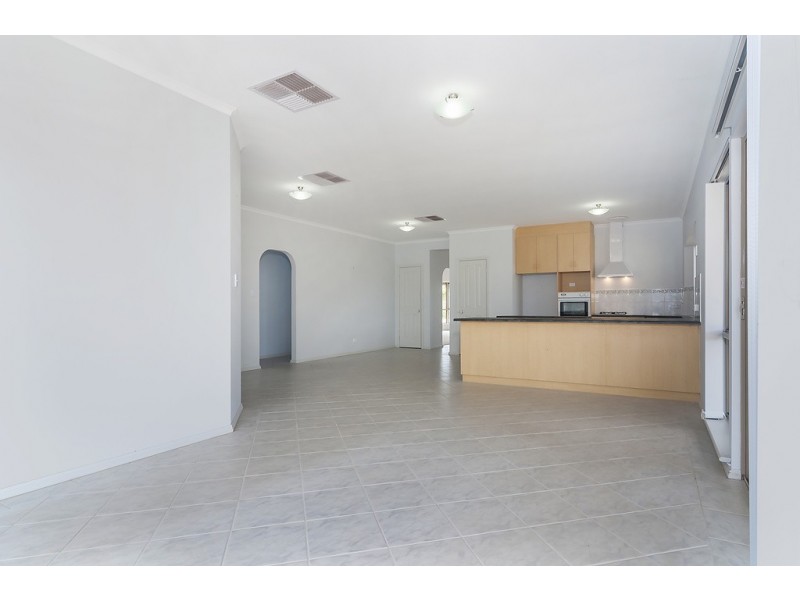 10 Creedon Close, Evanston Park SA 5116