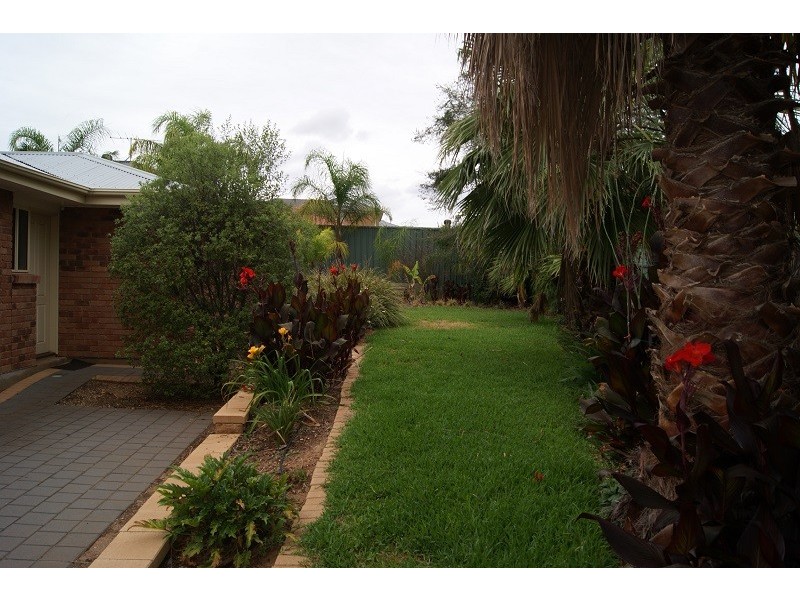 23 Selway Place, Evanston Park SA 5116