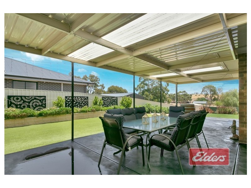 8 Station Place, Sandy Creek SA 5350