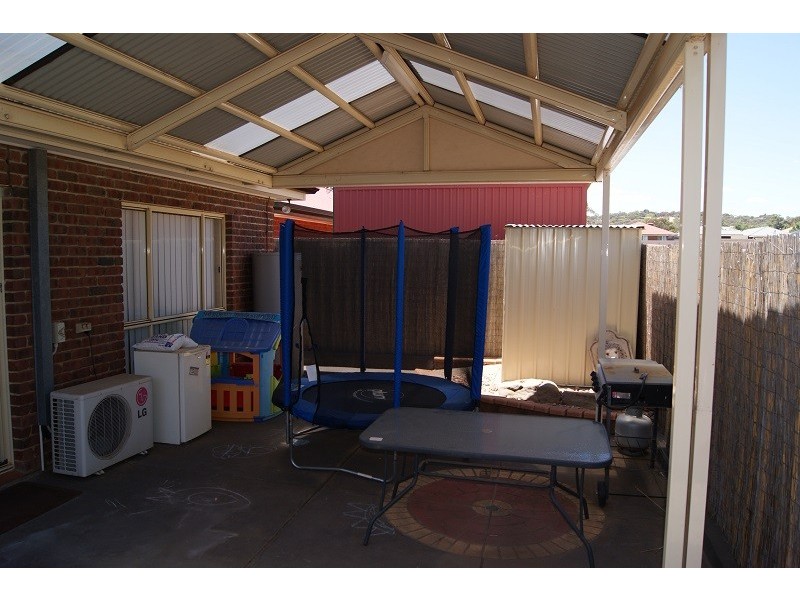 6 Rossiter Drive, Evanston Park SA 5116