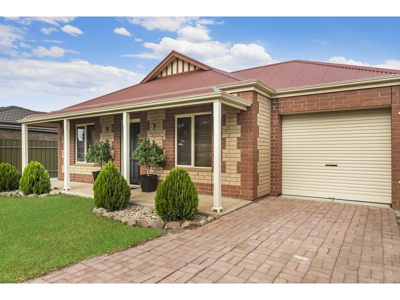 16 Clift Close, Evanston SA 5116