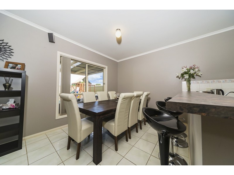 16 Clift Close, Evanston SA 5116