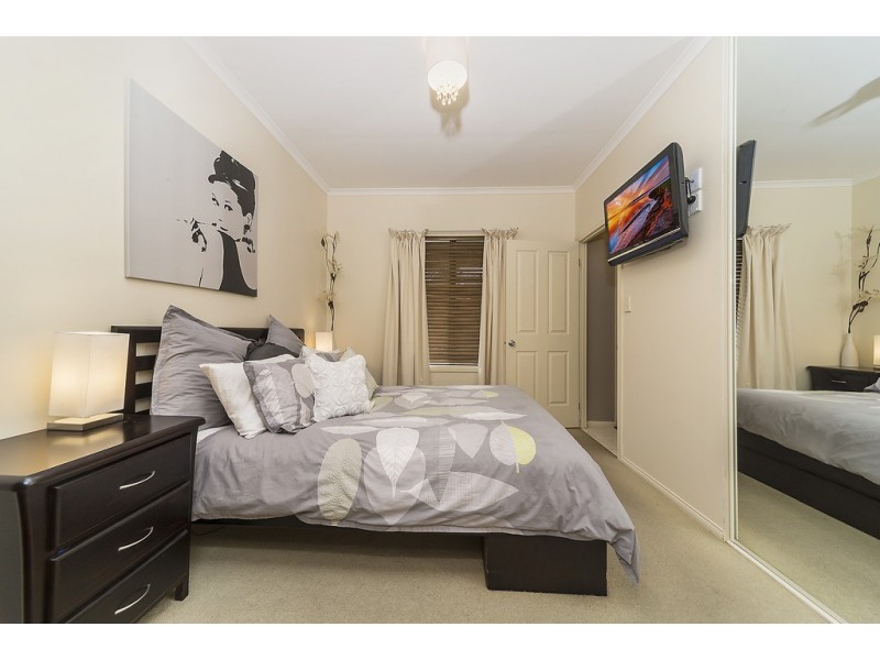 16 Clift Close, Evanston SA 5116