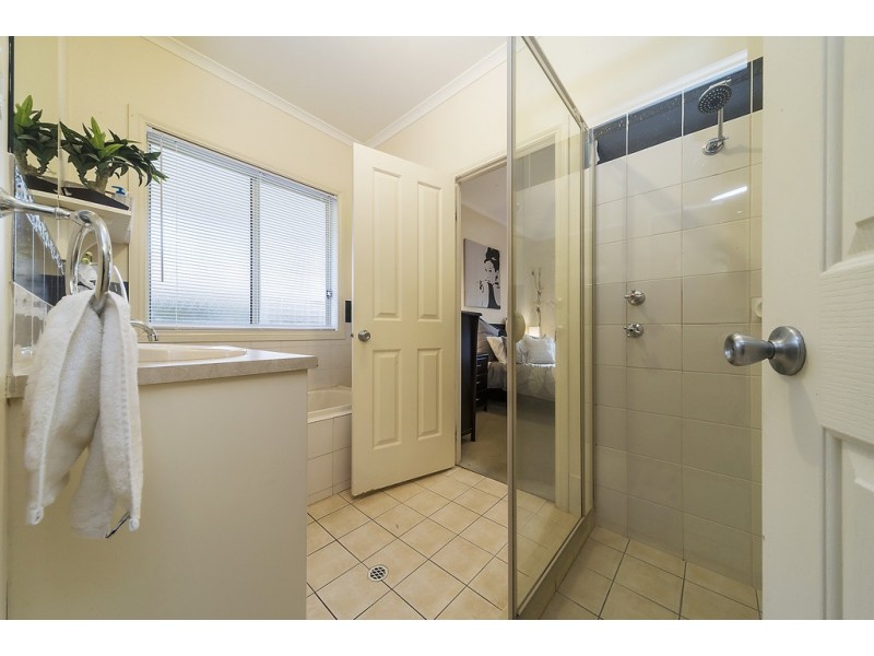 16 Clift Close, Evanston SA 5116